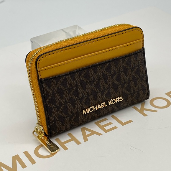 Michael Kors Medium ZA Card Case Wallet Marigold - Picture 2 of 7
